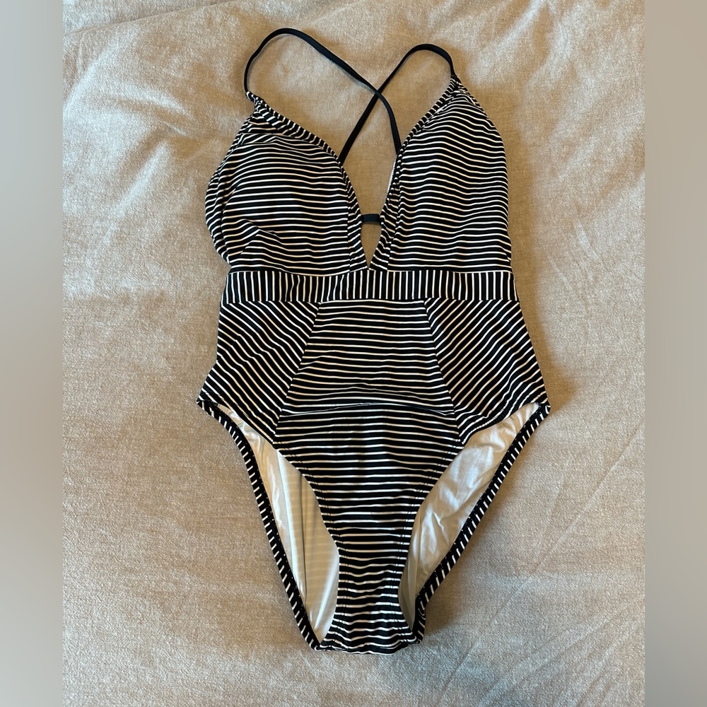 La Blanca one piece plunge swimsuit